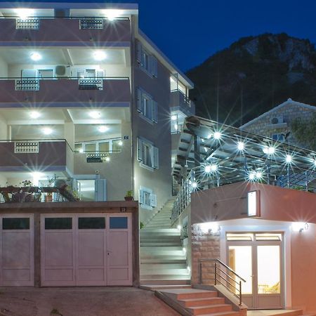 Apartments Marina سفيتي ستيفان المظهر الخارجي الصورة