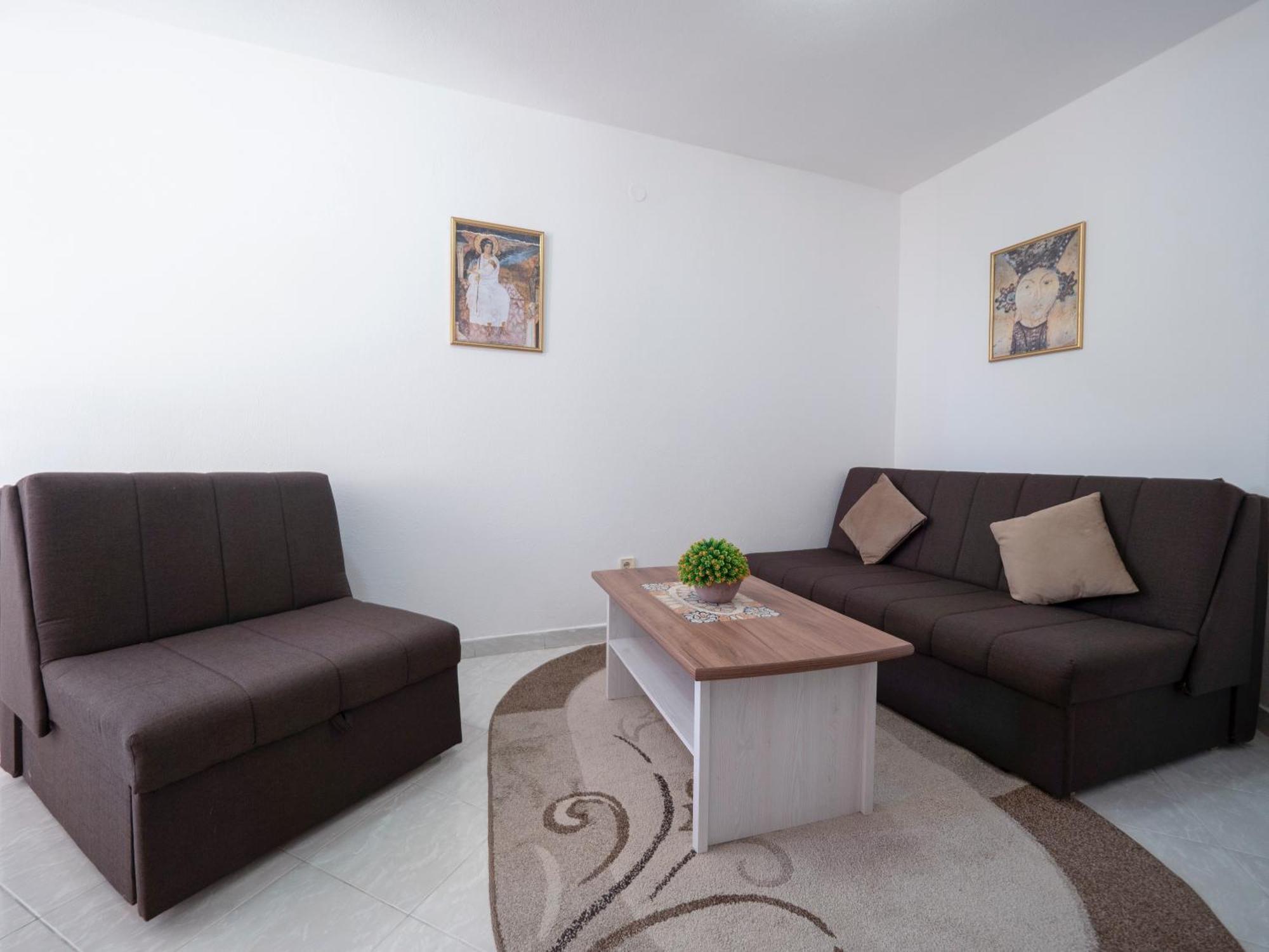 Apartments Marina سفيتي ستيفان المظهر الخارجي الصورة