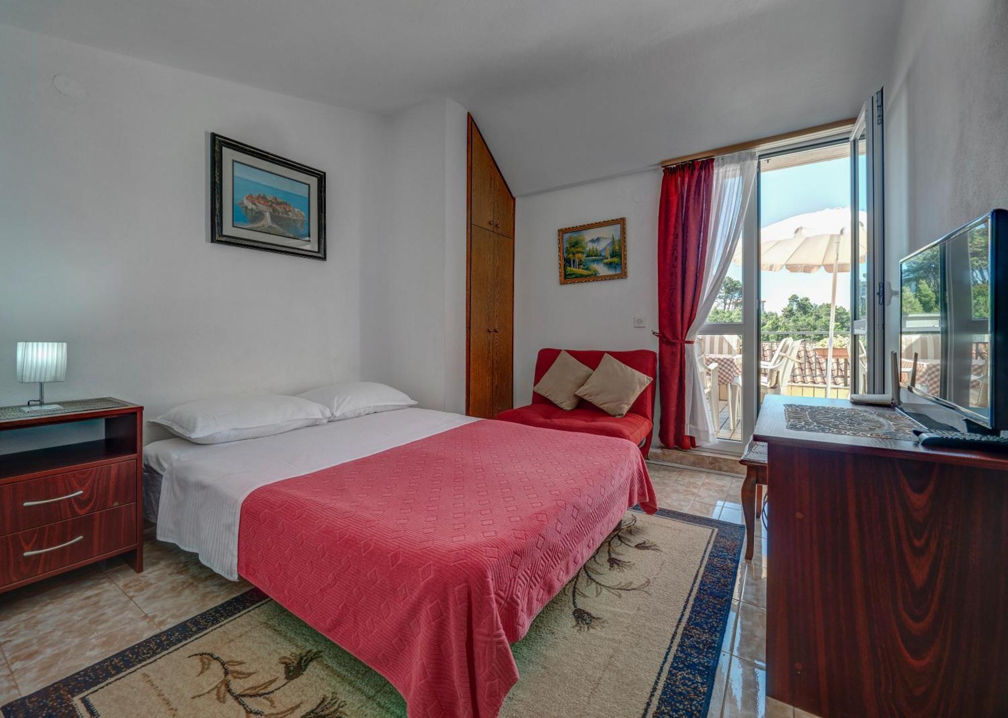 Apartments Marina سفيتي ستيفان المظهر الخارجي الصورة